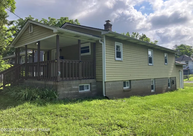 Photo 2 of Sale Pending at 520 Oak St, East Stroudsburg, PA 18301 | MLS# PM-143301 | Listing updated on 2026-09-16
