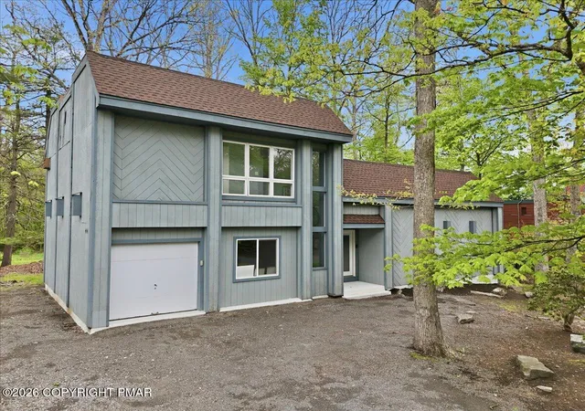 Photo 1 of Single family home for sale at 3120 Greenbriar Dr, East Stroudsburg, PA 18301 | MLS# PM-143266 | Listing updated on 2026-08-31