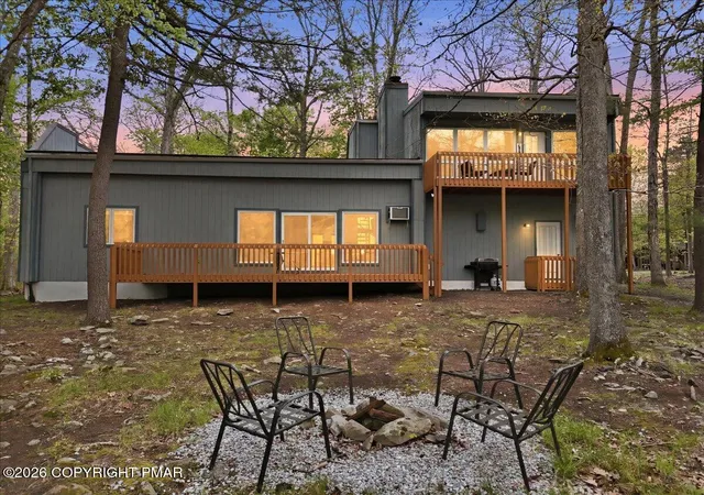 Photo 3 of Single family home for sale at 3120 Greenbriar Dr, East Stroudsburg, PA 18301 | MLS# PM-143266 | Listing updated on 2026-08-31