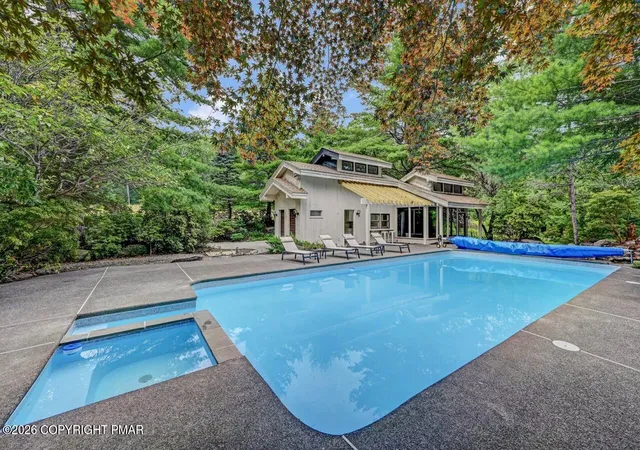 Photo 2 of Mansion for sale at 112 Tawny Fox Trl, East Stroudsburg, PA 18301 | MLS# PM-143608 | Listing updated on 2026-09-04