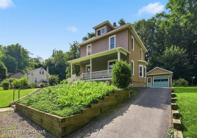 Photo 2 of Single family home for sale at 63 Oak St, Delaware Water Gap, PA 18327 | MLS# PM-143320 | Listing updated on 2026-08-27