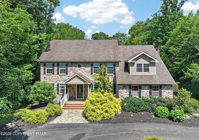 Photo 1 of Single family home for sale at 121 Chatham Hl Rd, Stroudsburg, PA 18360 | MLS# PM-143354 | Listing updated on 2026-08-31