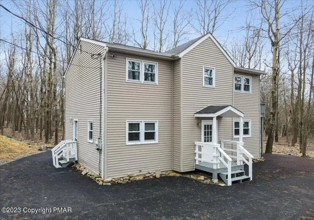Photo 5 of Single family home for sale at 400 Cedar Dr, Long Pond, PA 18334 | MLS# PM-143285 | Listing updated on 2026-08-19