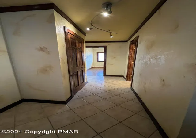 Listing Photo 5 - Condo for sale in building located at 316 Holw Rd, East Stroudsburg, PA 18302
