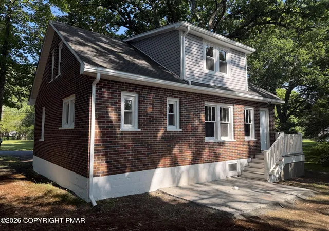 Photo 1 of Single family home for sale at 1139 Old Ml Rd, East Stroudsburg, PA 18301 | MLS# PM-143294 | Listing updated on 2026-09-07
