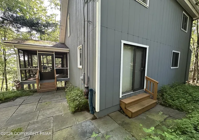 Photo 4 of Sale Pending at 4284 Winchester Way, Bushkill, PA 18324 | MLS# PM-143332 | Listing updated on 2026-07-29