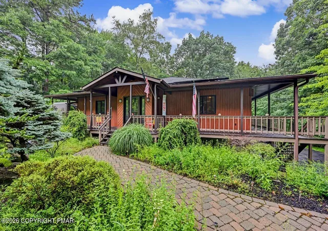 Photo 2 of Sale Pending at 304 Devils Hole Rd, Cresco, PA 18326 | MLS# PM-143318 | Listing updated on 2026-08-25