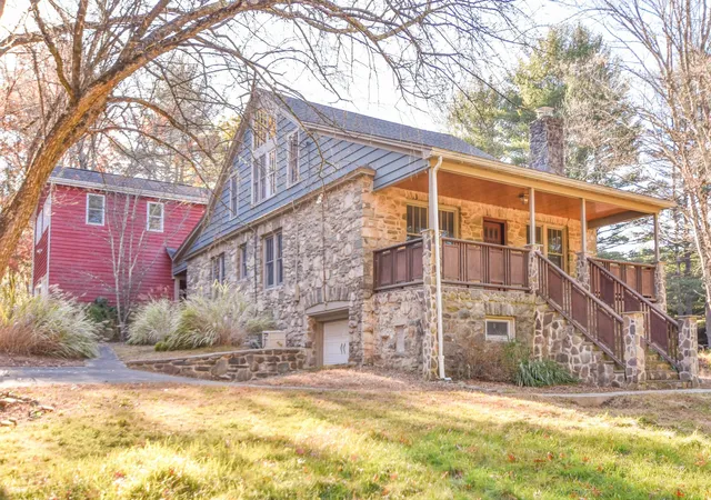 Photo 2 of Single family home for sale at 614 Lavender Ln, Canadensis, PA 18325 | MLS# PM-143370 | Listing updated on 2026-07-27