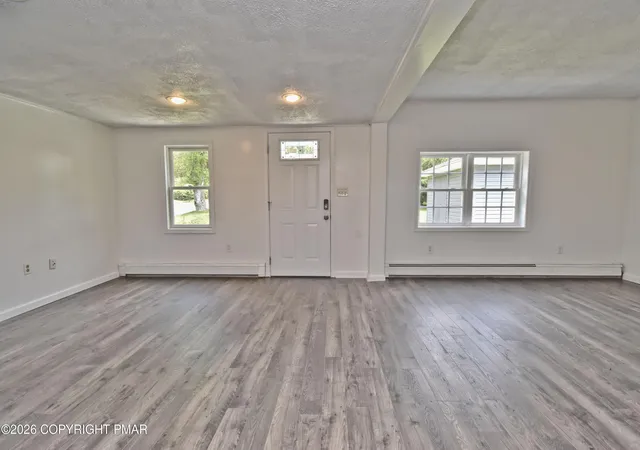 Photo 3 of Single family home for sale at 178 N Easton Belmont Pike, Stroudsburg, PA 18360 | MLS# PM-143506 | Listing updated on 2026-10-01