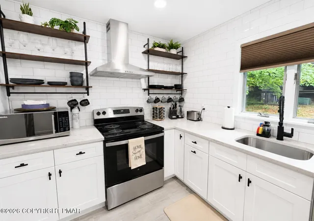 Photo 3 of Townhouse for sale at 26 Middle Village Way, Tannersville, PA 18372 | MLS# PM-143473 | Listing updated on 2026-07-29