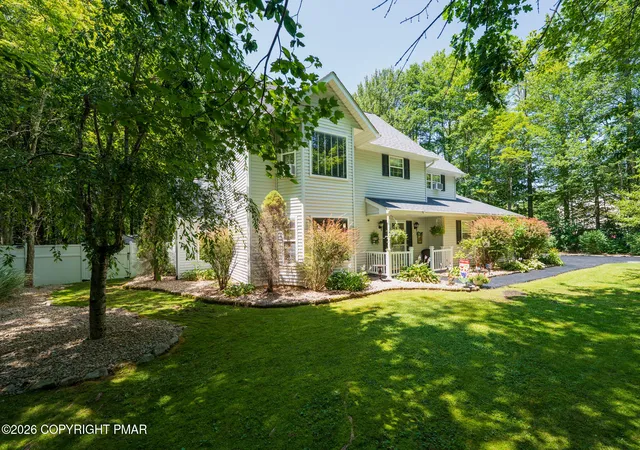 Photo 2 of Single family home for sale at 211 Annette Marie Dr, Long Pond, PA 18334 | MLS# PM-143315 | Listing updated on 2026-09-06