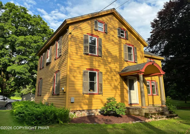 Photo 5 of Single family home for sale at 108 Effort Neola Rd, Effort, PA 18330 | MLS# PM-143323 | Listing updated on 2026-09-04