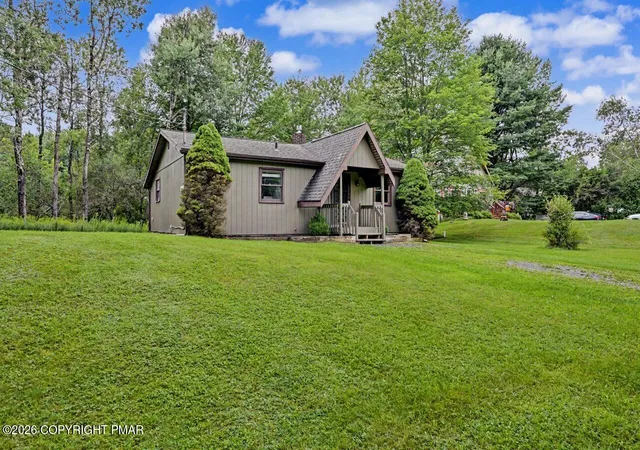 Photo 2 of Sale Pending at 135 Driftwood Dr, Blakeslee, PA 18610 | MLS# PM-144065 | Listing updated on 2026-09-11