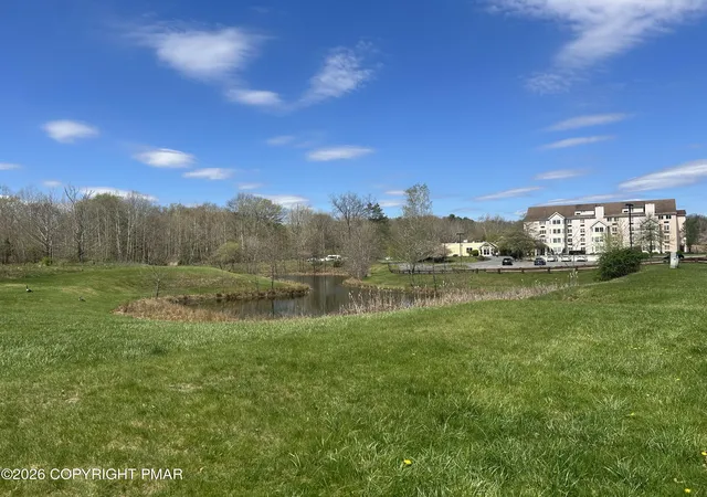 Photo 16 of Sale Pending at 3 Village Cir #403, Stroudsburg, PA 18360 | MLS# PM-143451 | Listing updated on 2026-08-25