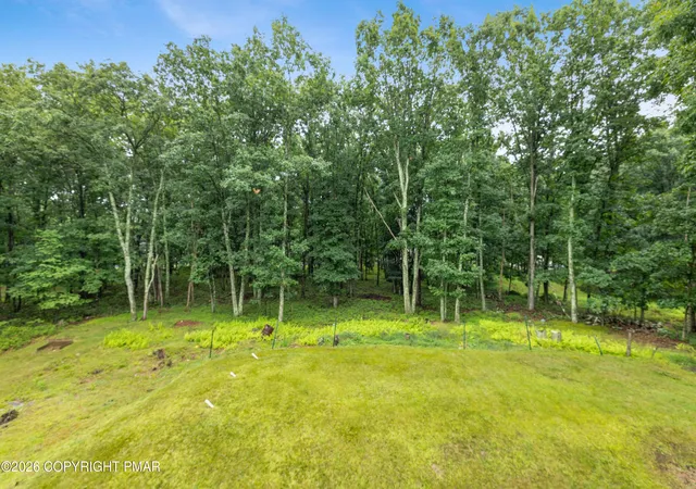 Photo 33 of Single family home for sale at 2210 S Rocky Mountain Dr, Effort, PA 18330 | MLS# PM-143478 | Listing updated on 2026-09-01