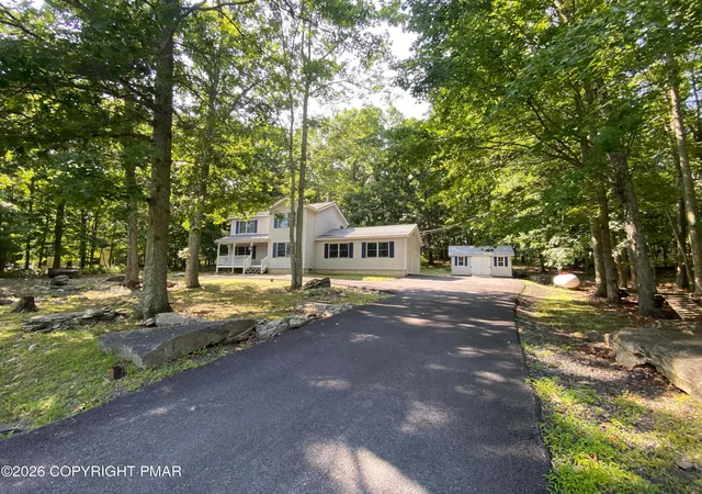 Photo 2 of Single family home for sale at 16 Flagstone Ln, East Stroudsburg, PA 18302 | MLS# PM-143374 | Listing updated on 2026-08-04
