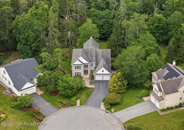 Photo 4 of Single family home for sale at 539 Tournament Ct, East Stroudsburg, PA 18302 | MLS# PM-143391 | Listing updated on 2026-08-26