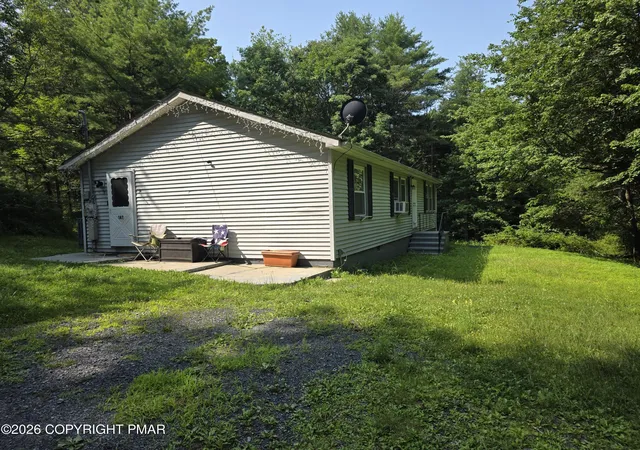 Photo 3 of Single family home for sale at 567 Big Egypt Rd, Bushkill, PA 18324 | MLS# PM-143410 | Listing updated on 2026-08-01
