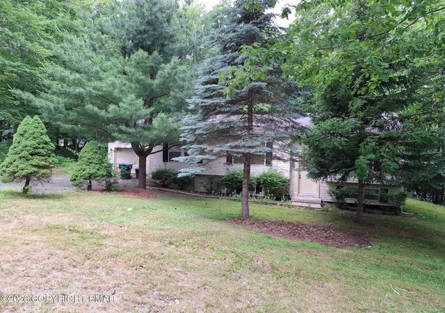Photo 4 of Sale Pending at 56 Holly Forest Rd, Mount Pocono, PA 18344 | MLS# PM-143381 | Listing updated on 2026-08-06