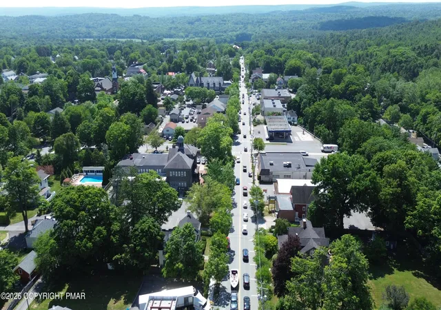 Photo 81 of Single family home for sale at 208 W Harford St, Milford, PA 18337 | MLS# PM-143398 | Listing updated on 2026-08-16