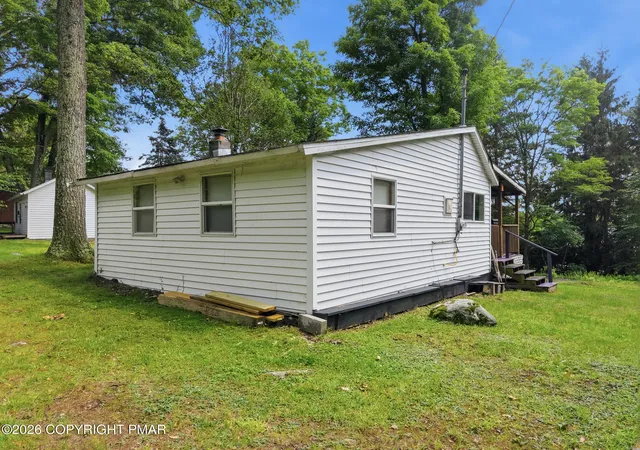 Photo 5 of Single family home for sale at 216 N Shore Dr, Greentown, PA 18426 | MLS# PM-143484 | Listing updated on 2026-08-17