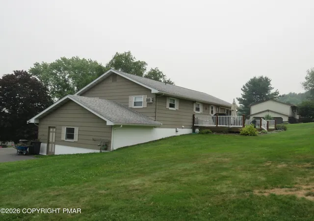 Photo 4 of Sale Pending at 508 Grove St, Honesdale, PA 18431 | MLS# PM-143397 | Listing updated on 2026-08-01