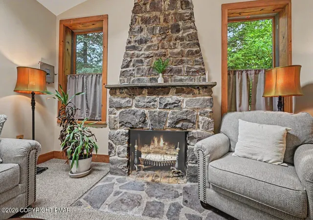 Photo 3 of Single family home for sale at 27 W Fern St, Lake Harmony, PA 18624 | MLS# PM-143426 | Listing updated on 2026-09-17