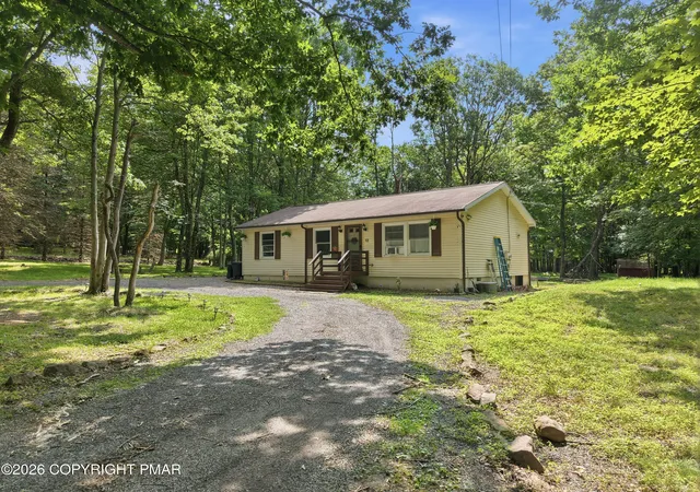 Photo 3 of Sale Pending at 12 Highpoint Dr, Albrightsville, PA 18210 | MLS# PM-143447 | Listing updated on 2026-10-07