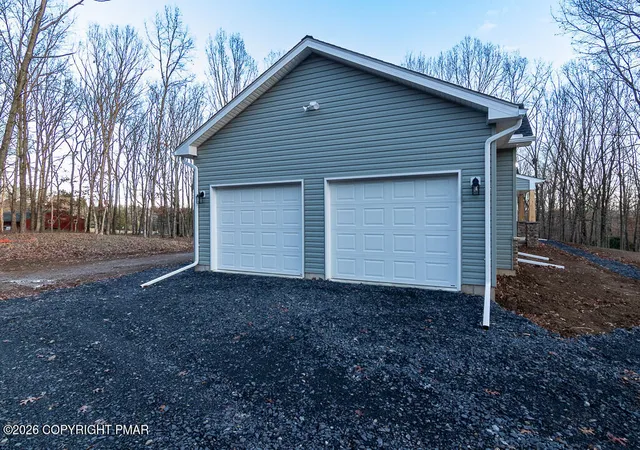 Photo 3 of Single family home for sale at 3209 Wood Crst Ave 129, Effort, PA 18330 | MLS# PM-143423 | Listing updated on 2026-07-28