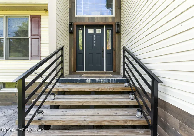 Photo 4 of Single family home for sale at 4864 Pine Ridge Dr W, Bushkill, PA 18324 | MLS# PM-143433 | Listing updated on 2026-08-22