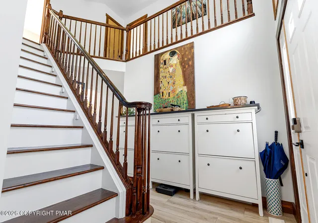 Photo 5 of Single family home for sale at 4864 Pine Ridge Dr W, Bushkill, PA 18324 | MLS# PM-143433 | Listing updated on 2026-08-22