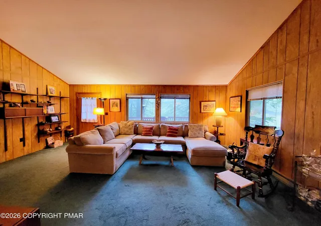 Photo 3 of Single family home for sale at 257 Saunders Dr, Bushkill, PA 18324 | MLS# PM-143462 | Listing updated on 2026-08-21