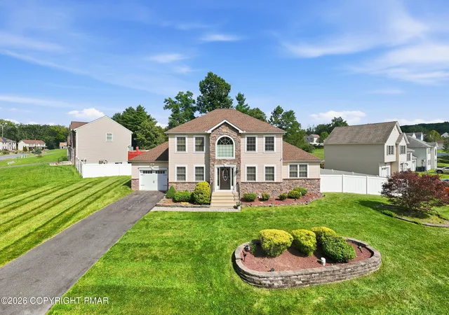 Photo 2 of Single family home for sale at 146 American Wy, East Stroudsburg, PA 18301 | MLS# PM-144323 | Listing updated on 2026-09-22