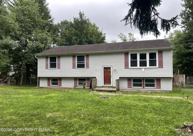Photo 1 of Single family home for sale at 410 Skyline Dr, Blakeslee, PA 18610 | MLS# PM-143562 | Listing updated on 2026-08-01