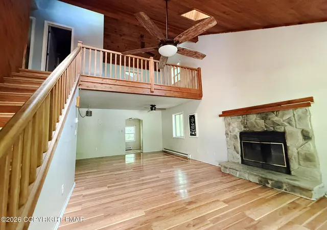 Photo 4 of Single family home for sale at 2174 Eagle Path, Bushkill, PA 18324 | MLS# PM-143466 | Listing updated on 2026-08-17