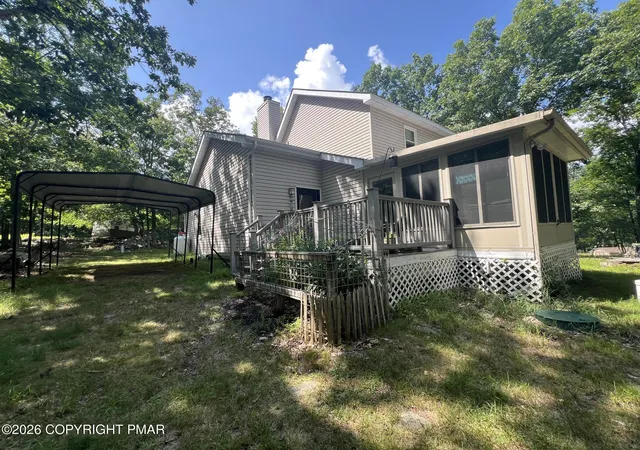 Photo 3 of Sale Pending at 125 Mourning Dove Ct, Bushkill, PA 18324 | MLS# PM-143480 | Listing updated on 2026-09-18