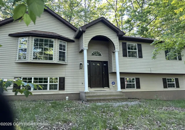 Photo 1 of Single family home for sale at 1147 Hunters Woods Dr, East Stroudsburg, PA 18301 | MLS# PM-143475 | Listing updated on 2026-08-31