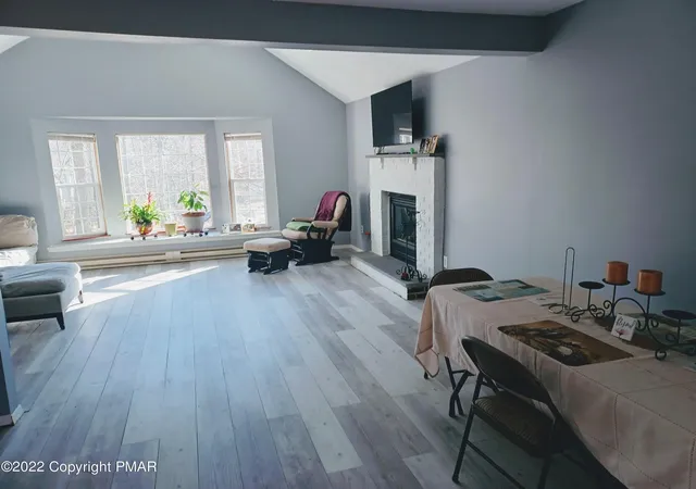 Photo 4 of Single family home for sale at 1147 Hunters Woods Dr, East Stroudsburg, PA 18301 | MLS# PM-143475 | Listing updated on 2026-08-31