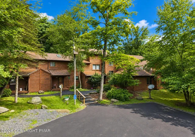 Photo 1 of Sale Pending at 248 Sedburgh Ct, Bushkill, PA 18324 | MLS# PM-143571 | Listing updated on 2026-09-04