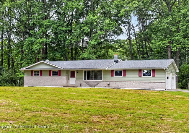Photo 2 of Single family home for sale at 203 Ruth St, Mount Bethel, PA 18343 | MLS# PM-143496 | Listing updated on 2026-08-16