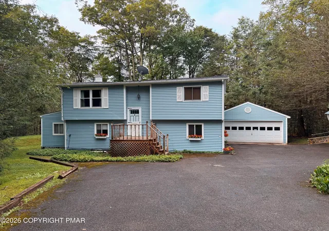 Photo 1 of Single family home for sale at 304 Leaf St, Tobyhanna, PA 18466 | MLS# PM-143576 | Listing updated on 2026-09-11