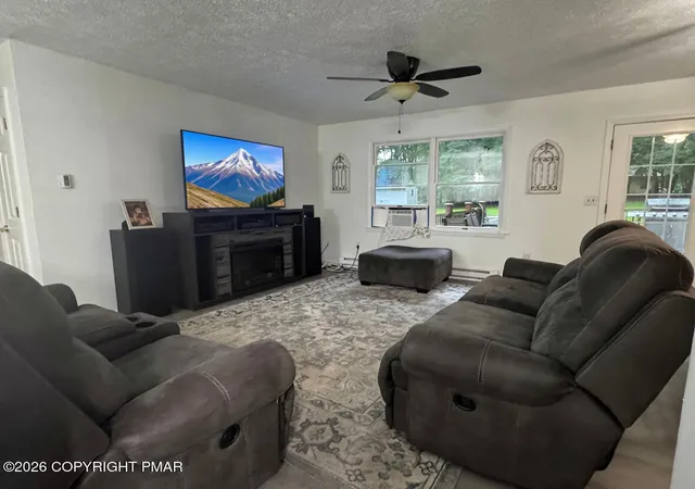 Photo 4 of Single family home for sale at 33 Seneca Rd, Mount Pocono, PA 18344 | MLS# PM-143513 | Listing updated on 2026-10-14