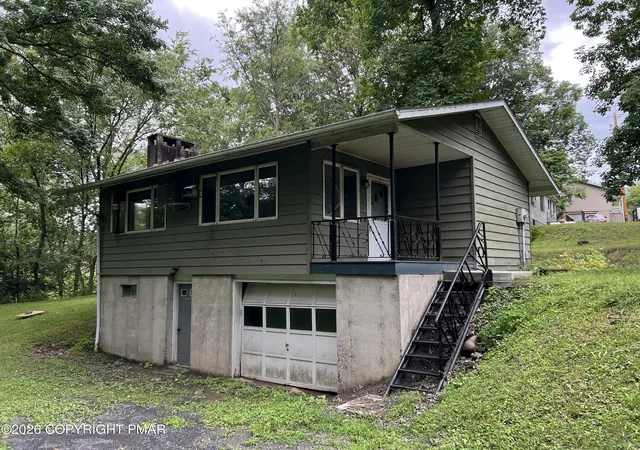 Photo 2 of Single family home for sale at 4526 Springdale Ln, Stroudsburg, PA 18360 | MLS# PM-143534 | Listing updated on 2026-08-13