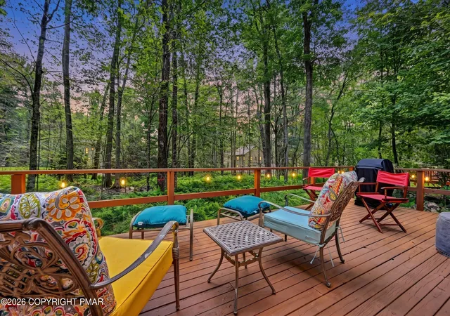 Photo 2 of Sale Pending at 1521 Crestview Ln, Pocono Pines, PA 18350 | MLS# PM-143939 | Listing updated on 2026-08-20