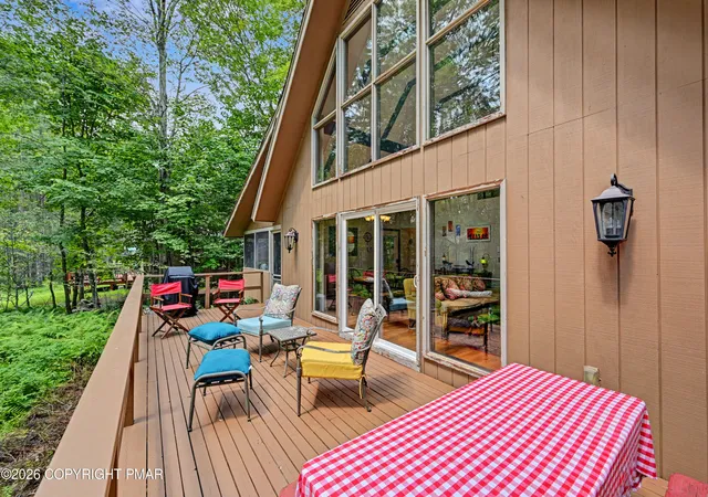 Photo 3 of Sale Pending at 1521 Crestview Ln, Pocono Pines, PA 18350 | MLS# PM-143939 | Listing updated on 2026-08-20