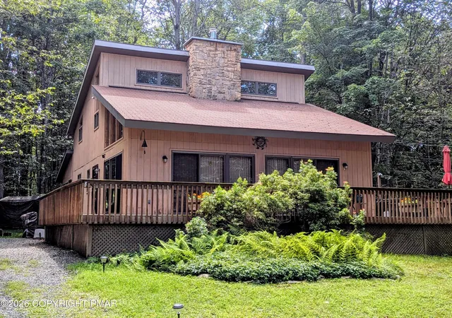 Photo 2 of Single family home for sale at 82 E Crk View Dr #N1946, Gouldsboro, PA 18424 | MLS# PM-144075 | Listing updated on 2026-08-27