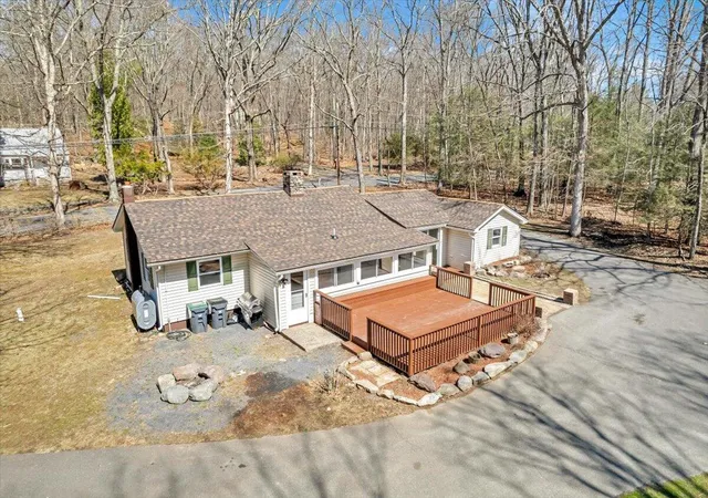 Photo 3 of Single family home for sale at 450 Wooddale Rd, East Stroudsburg, PA 18302 | MLS# PM-143580 | Listing updated on 2026-09-11