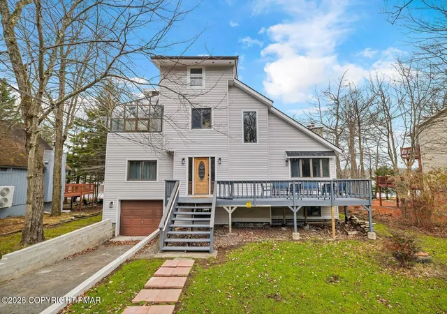 Photo 2 of Single family home for sale at 1441 Waterfront Dr, Tobyhanna, PA 18466 | MLS# PM-143574 | Listing updated on 2026-08-24