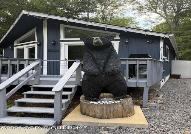 Photo 1 of Single family home for sale at 121 Ski Trl, Pocono Lake, PA 18347 | MLS# PM-143578 | Listing updated on 2026-09-05