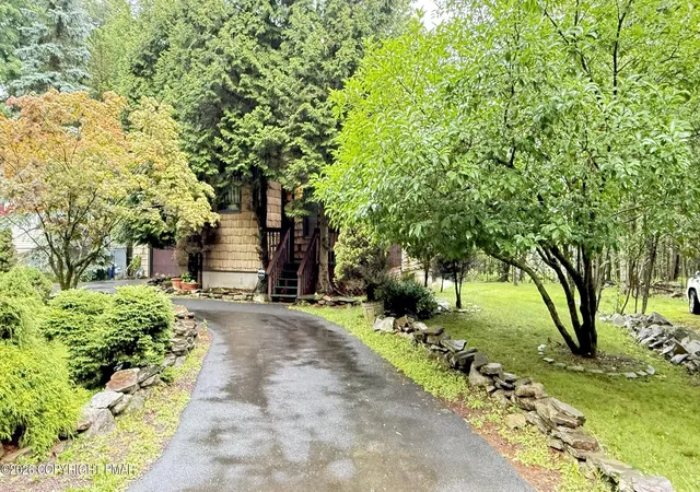 Photo 4 of Single family home for sale at 2143 Rosemont Dr, Tobyhanna, PA 18466 | MLS# PM-143698 | Listing updated on 2026-08-19